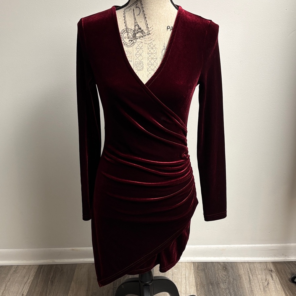 SHEIN Burgundy Velvet Long Sleeve Dress - Picture 1 of 16